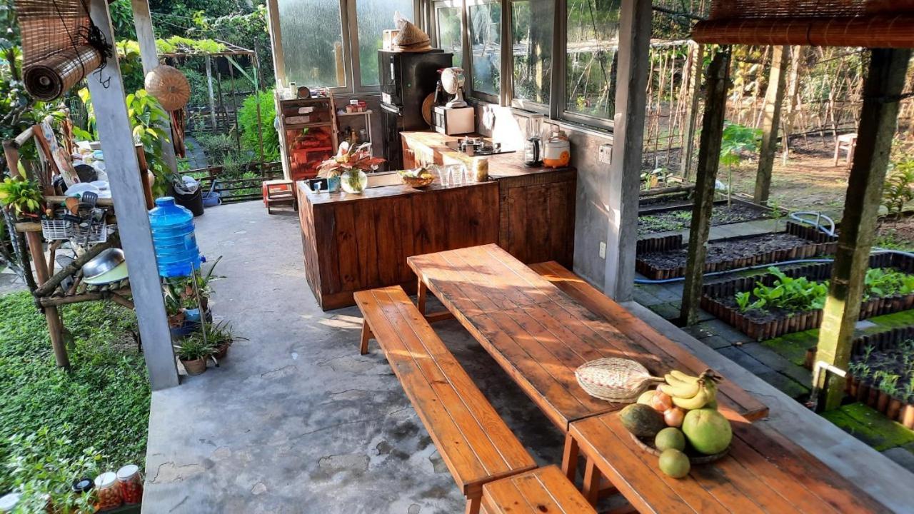 Vuon Nha Ngoai Garden Homestay ホーチミン市 エクステリア 写真