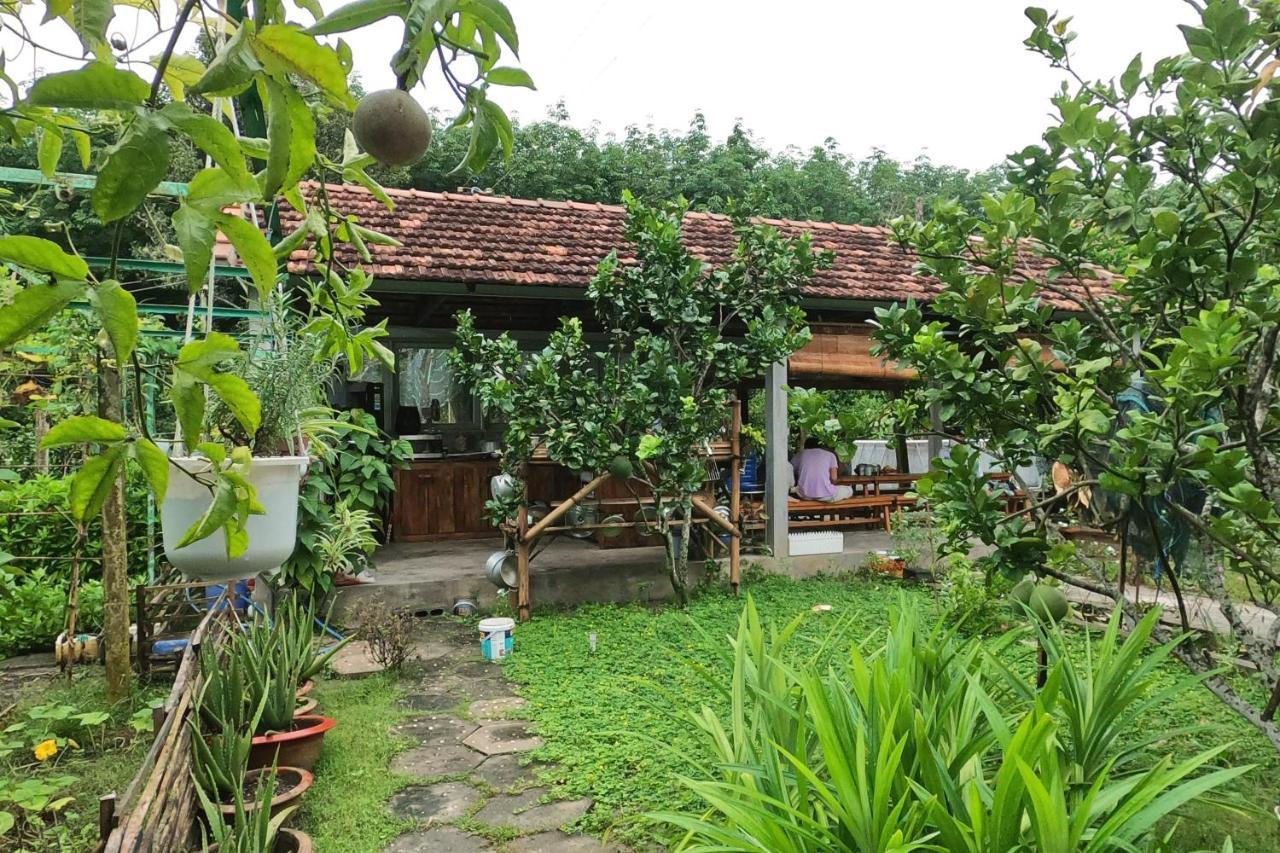 Vuon Nha Ngoai Garden Homestay ホーチミン市 エクステリア 写真