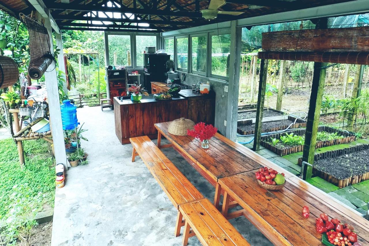 Vuon Nha Ngoai Garden Homestay ホーチミン市 エクステリア 写真